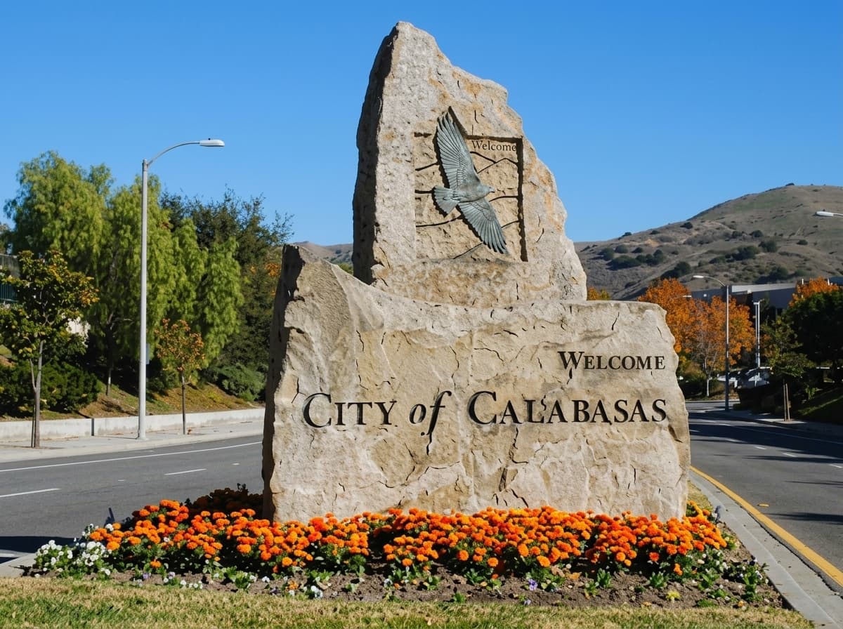 Calabasas pool service